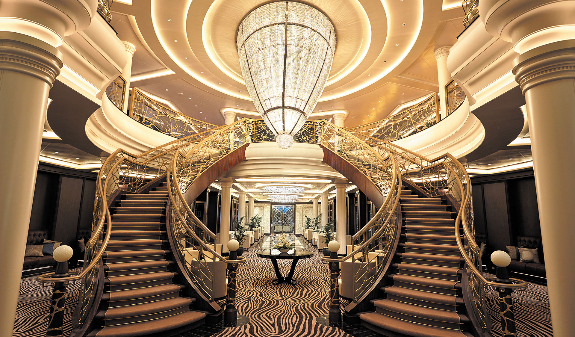 Regent Seven Seas Cruises - Seven Seas Voyager - Internet Cafe.jpg